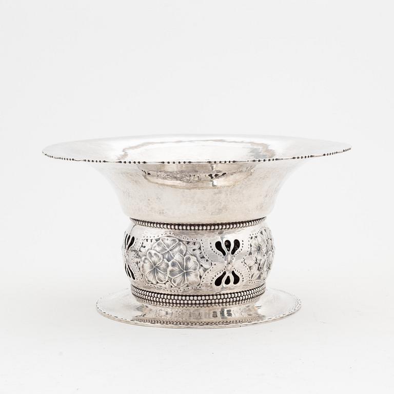 Uppsatsskål, silver, Jugend, K. Anderson, Stockholm 1915.