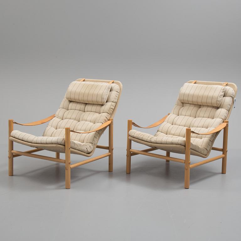 FÅTÖLJER, ett par,  "Junker", Bror Boije, Dux, 1900-talets slut.