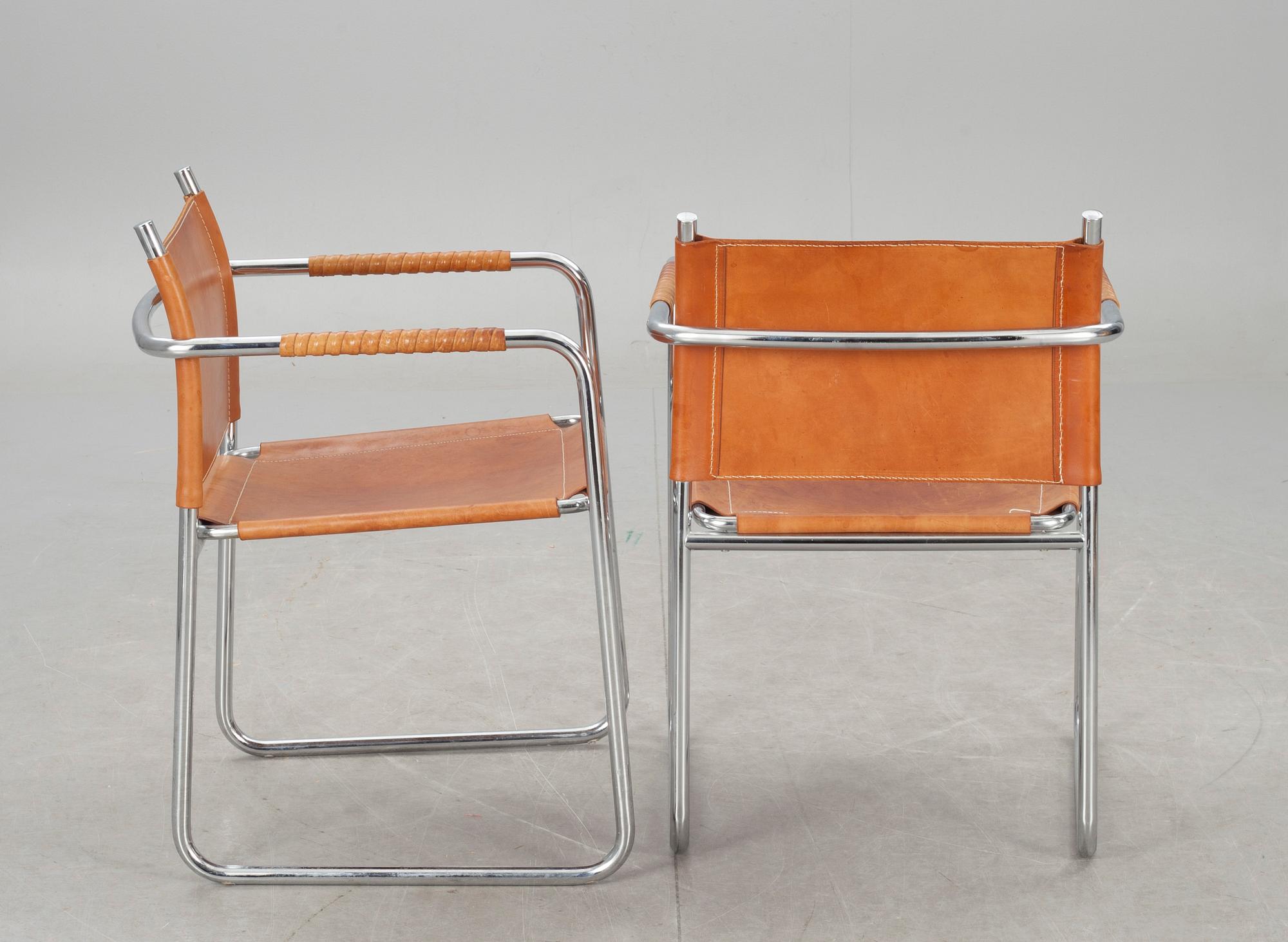 KARMSTOLAR, ett par, 1900-talets andra hälft.