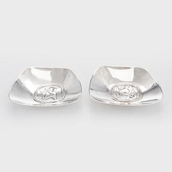 Two 1950s silver dishes, Hopeatehdas oy, Helsinki 1958.