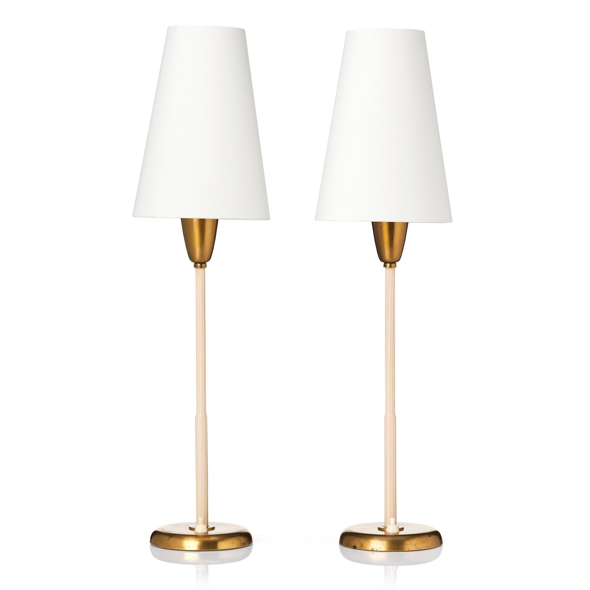 Harald Notini, bordslampor ett par, modell "15602", Arvid Böhlmarks Lampfabrik, 1940-50-tal.