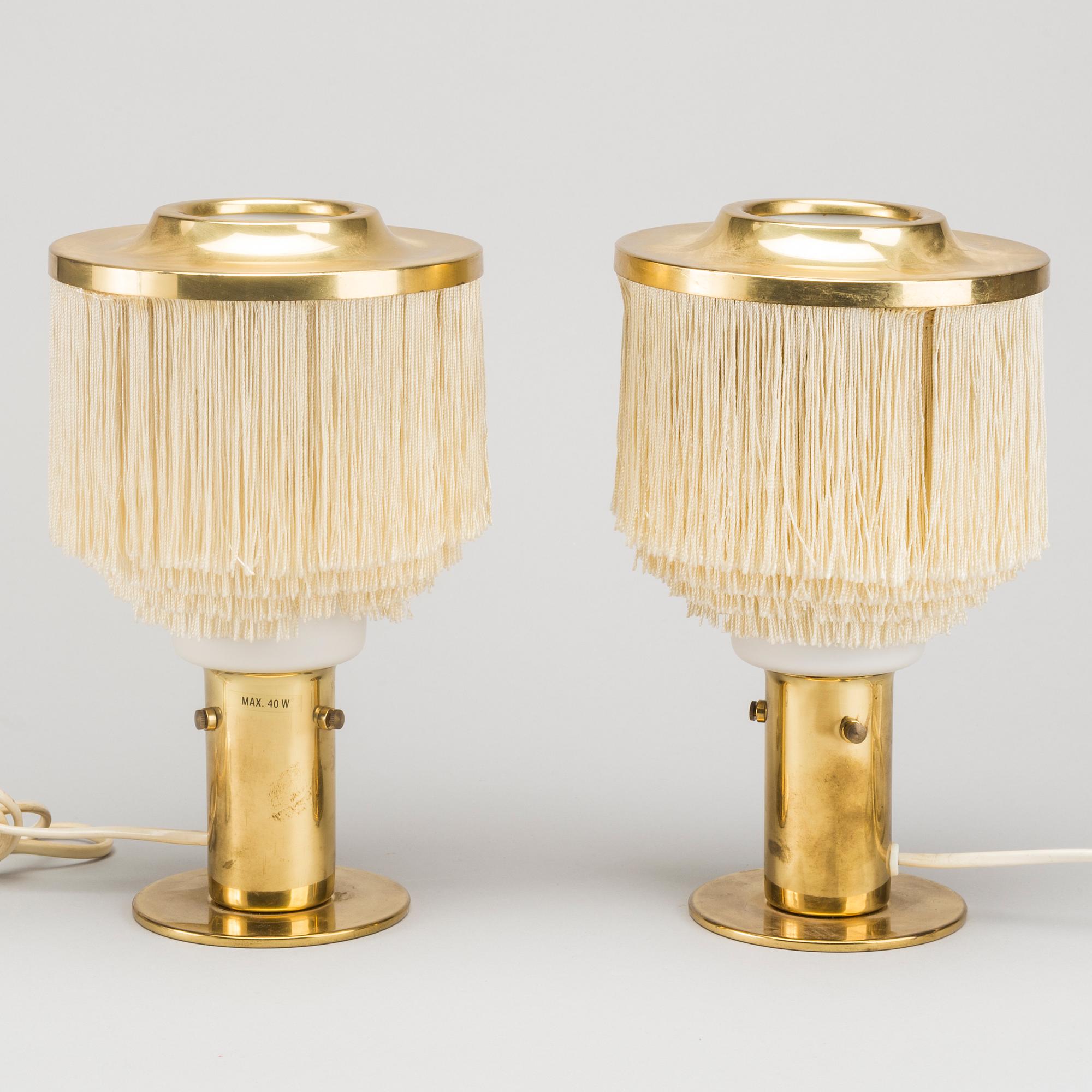 A PAIR OF TABLE LAMPS BY HANS AGNE JAKOBSSON MODELL B 145.