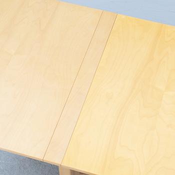 Bruno Mathsson, drop-leaf table, "Maria Flap", Bruno Mathsson International, Värnamo, Sweden.