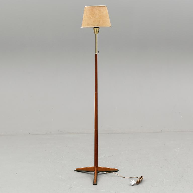 GOLVLAMPA, 1900-talets andra hälft.