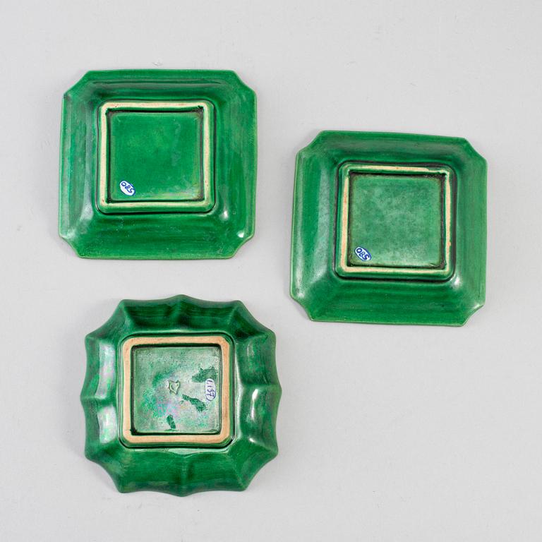 Three green glazed dishes, Qing dynasty, 19th century.