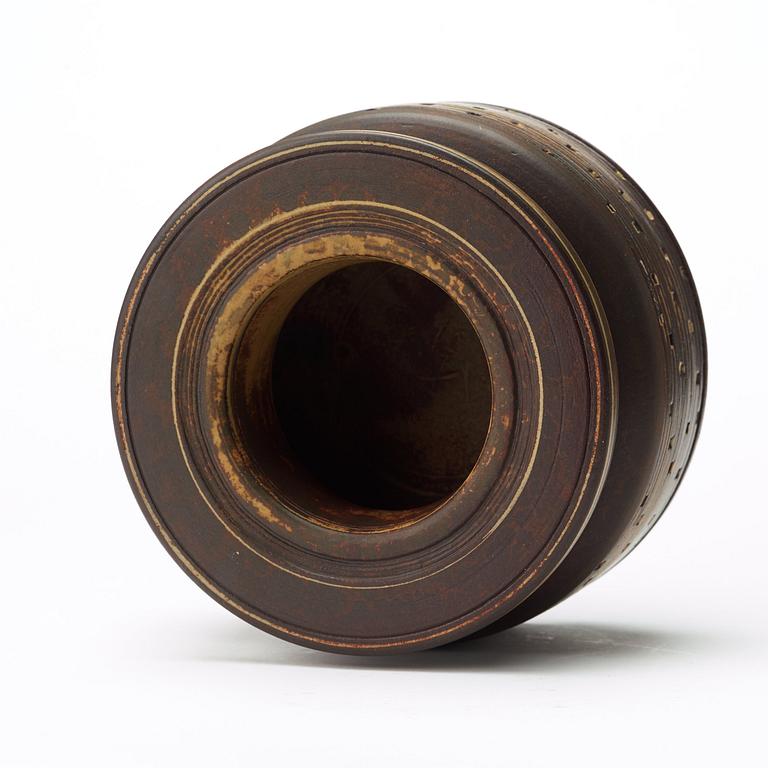 Wilhelm Kåge, a 'Farsta' stoneware vase, Gustavsberg studio 1960.