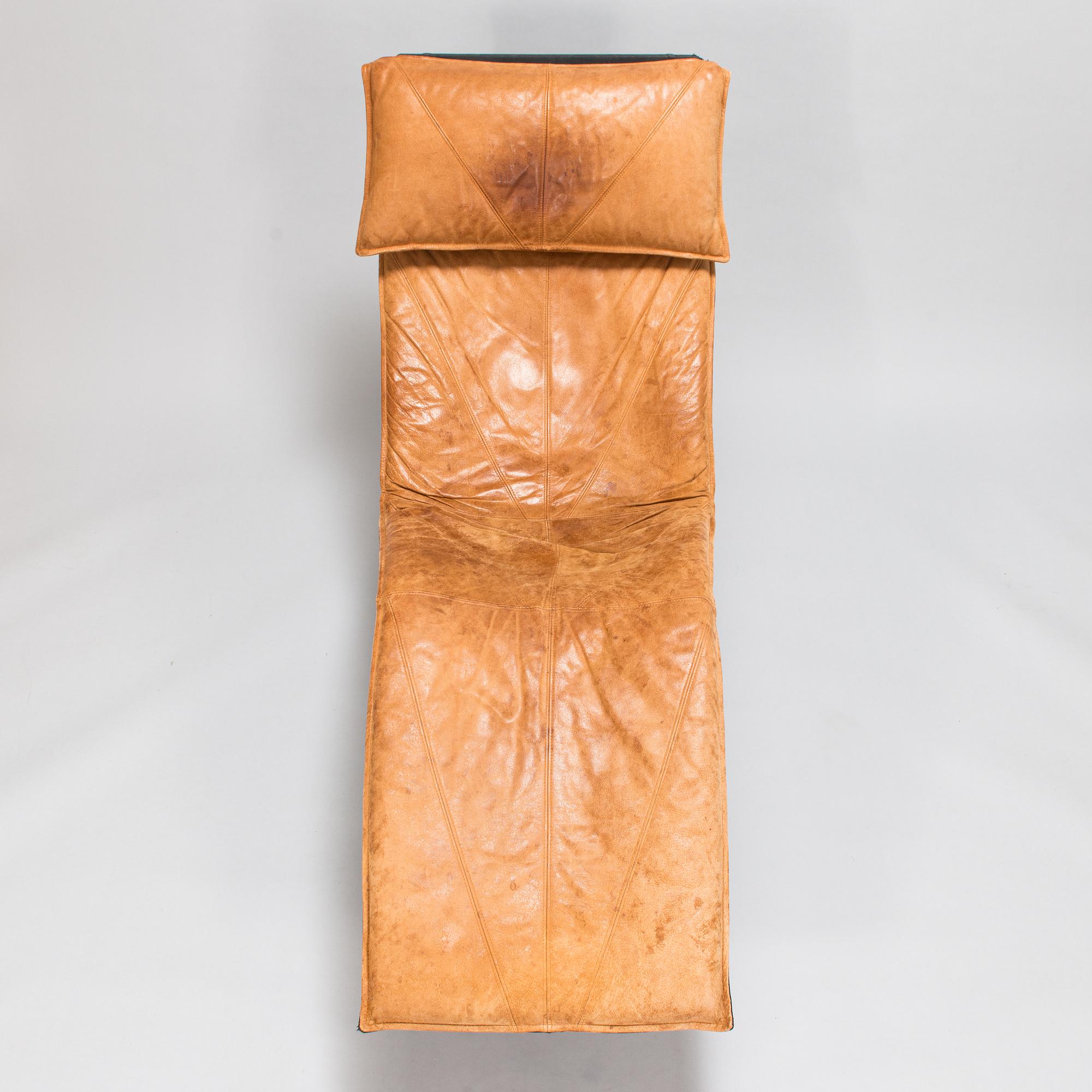 Tord Björklund, lepotuoli, "Skye" IKEA 1900-luvun loppu.