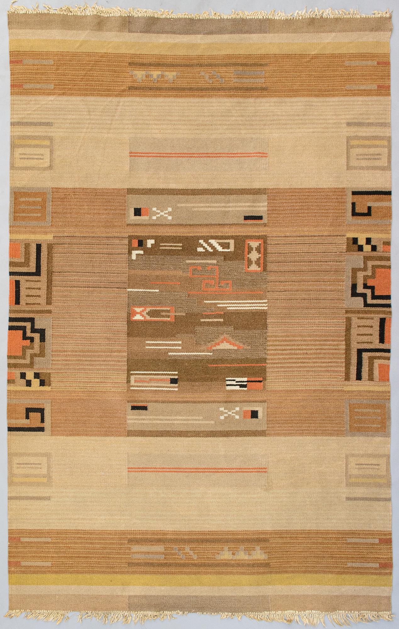 Impi Sotavalta, tillskriven, hårgarnsmatta, Kodiksamin Mattokutomo.1930-tal. Ca 295x190  cm.