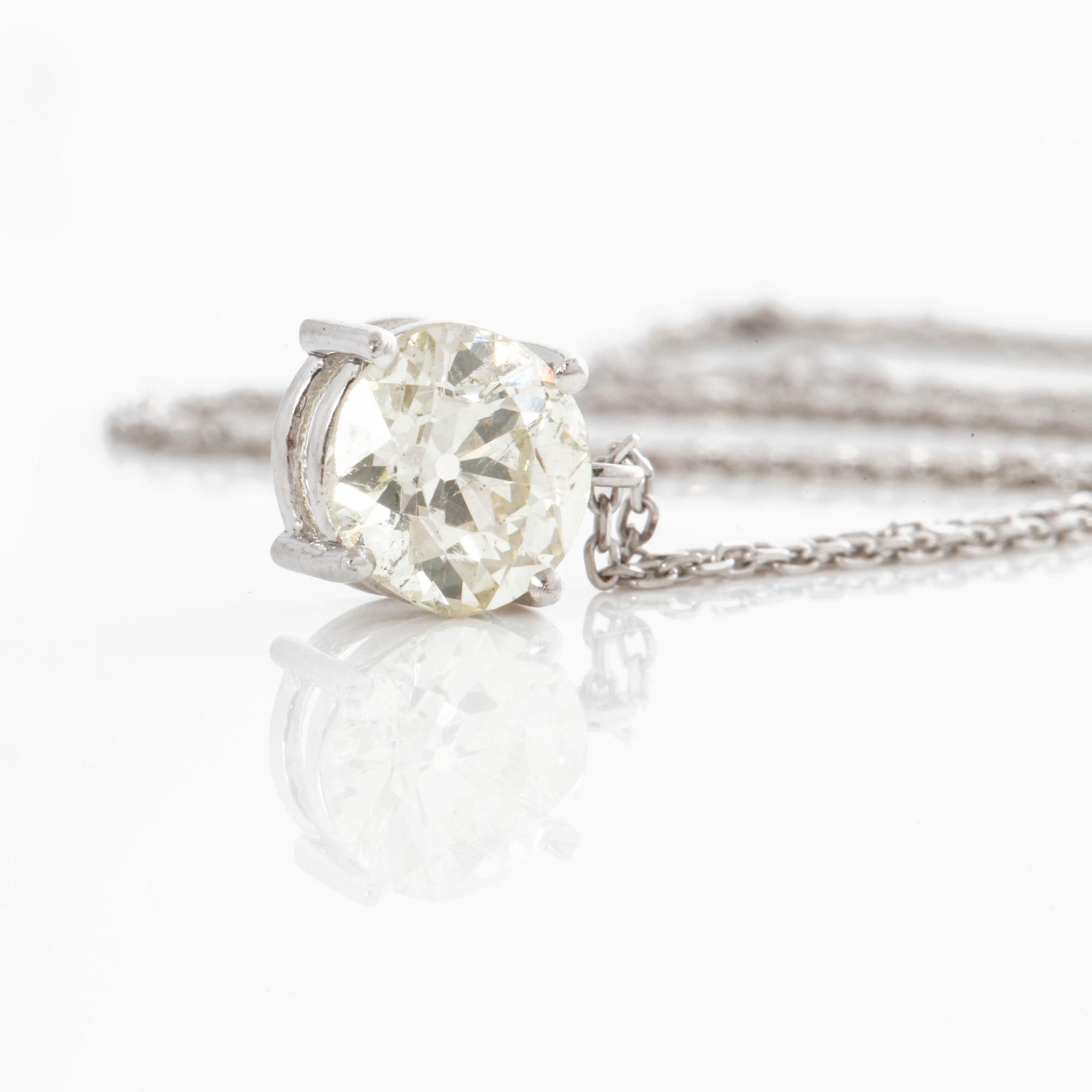 A circa 1.60 cts old-cut diamond pendant.