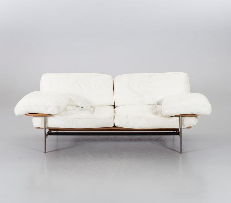 A "DIESIS" SOFA BY ANTONIO CITTERIO AND PAOLO NAVA FOR B&B ITALIA.