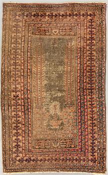 A semiantique silk Kayseri carpet ca 134 x 86 cm.