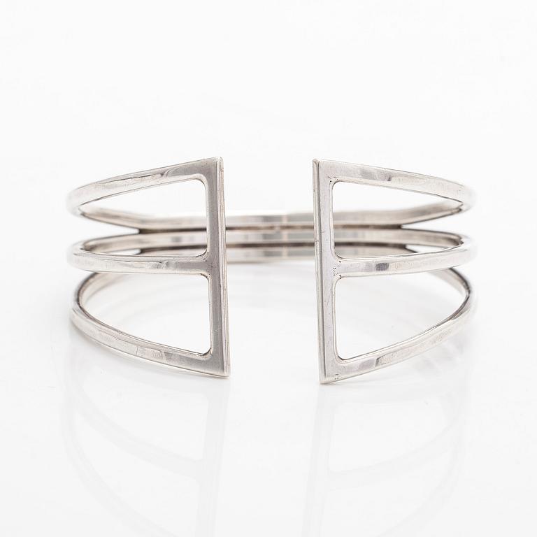 Kalevala Koru, rannekoru, hopeaa, Ethel Düne. Helsinki 1959.