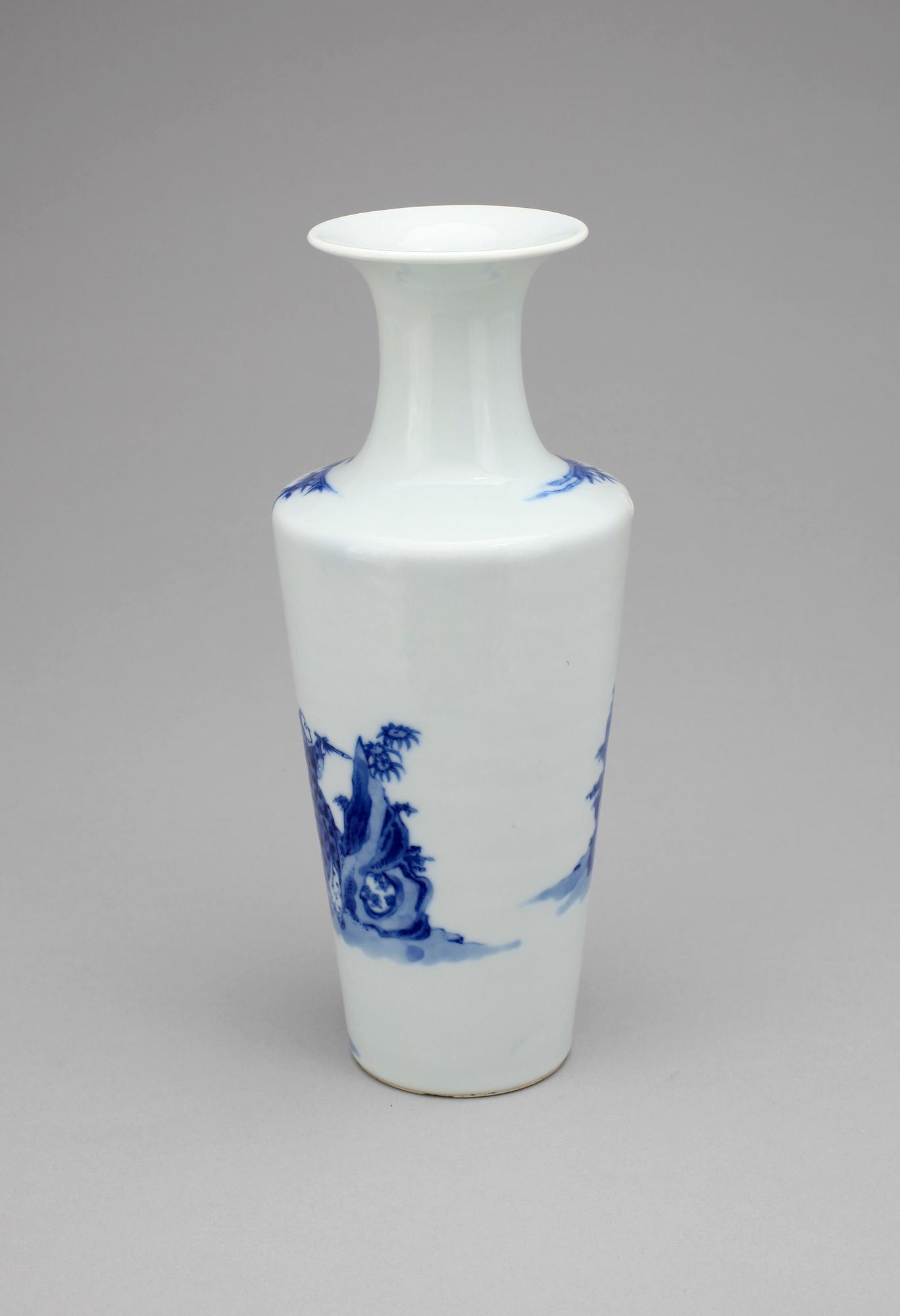 VAS, porslin, Kina, 1900-tal.