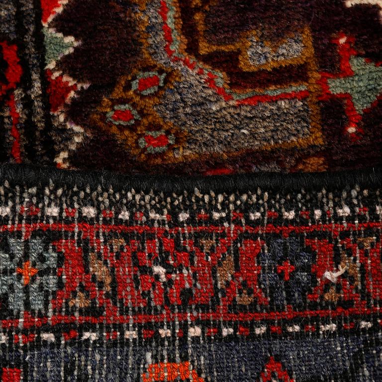 MATTA, Hamadan. Ca 220 x 130 cm.