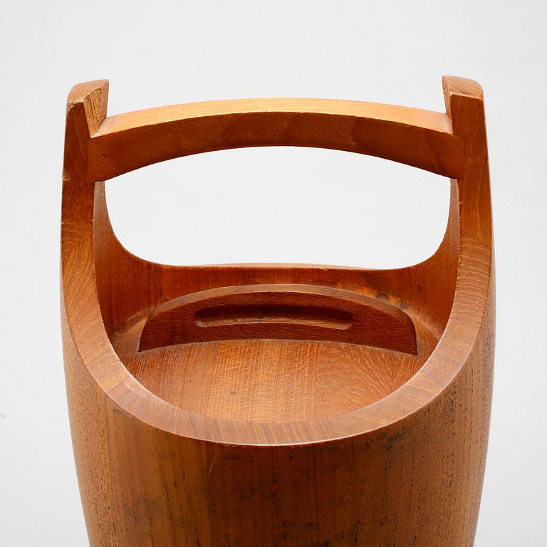 A teak ice bucket by Jens H Quistgaard for Dansk Designs, 1950/60s.