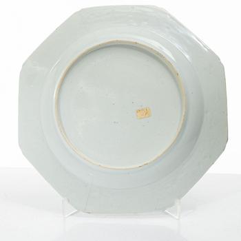 Two Chinese blue and white export porcelain dishes, Qing dynasty, Qianlong (1736-95).