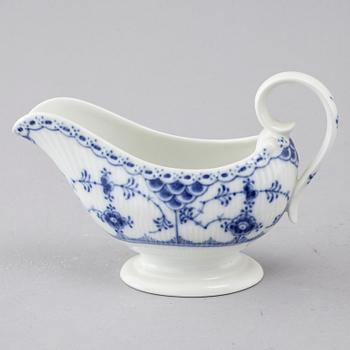 A porcelain tableware set of 69 pcs, "Musselmalet" by Royal Copenhagen, second half of the 20th century.