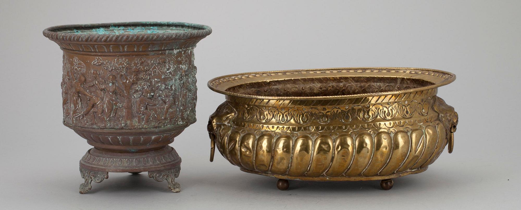 VINKYLARE / YTTERFODER samt YTTERFODER, mässing, Frankrike 1800-luku.