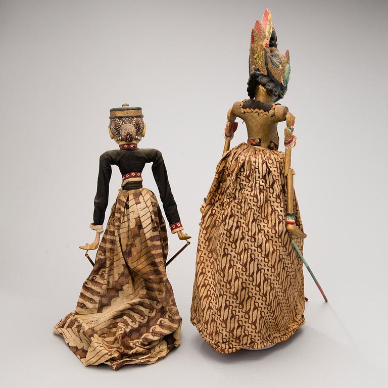 Six theatre dolls from Bali, presumably from the first half of the 20th Century.