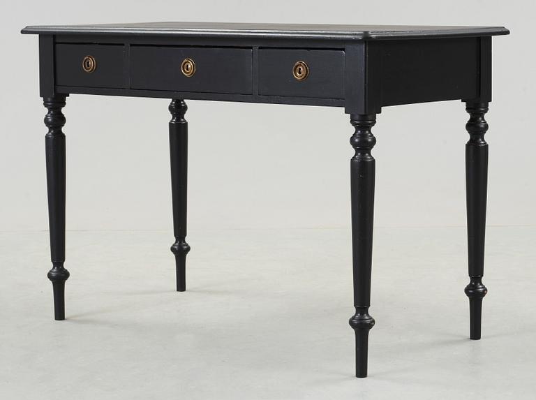 SKRIVBORD, omkring 1900.