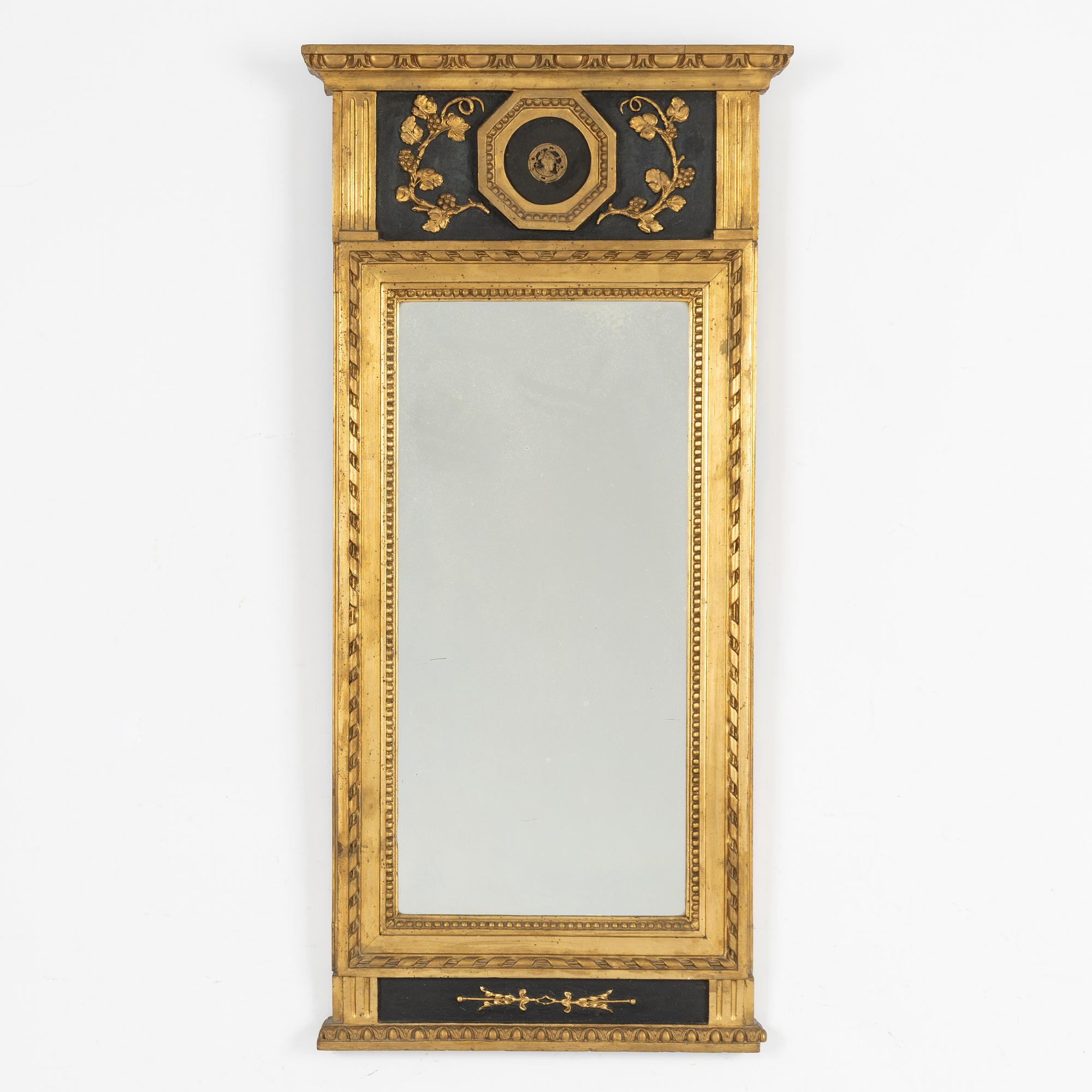 Mirror, Gustavian, late 18th century.