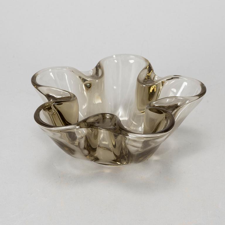 WILHELM WAGENFELD,  Askfat samt burk med lock, ”Faktotum”, ”Corona”, Vereinigte Lausitzer Glaswerke.