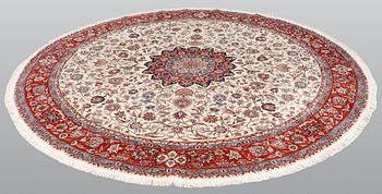 A rug, Figural Orientalisk Rund,  Diameter ca 267 cm.