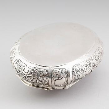 DOSA, silver, möjligen Frankrike, 1900-talets första hälft. Vikt ca 166 gram.