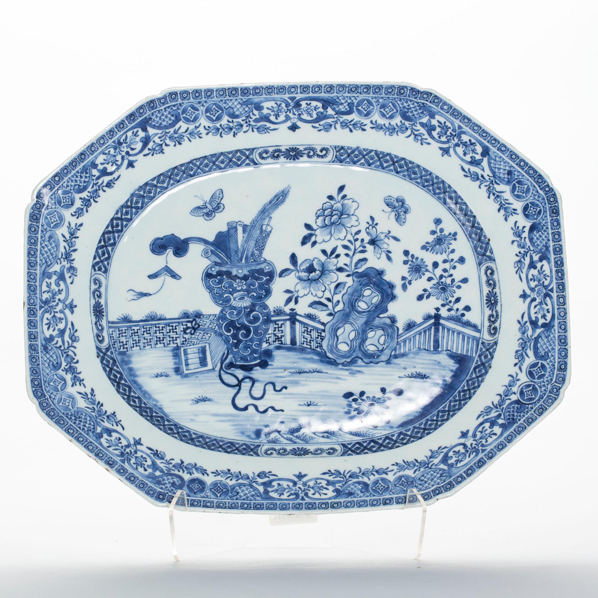 STEKFAT, porslin, Kina, Qianlong(1736-1795).