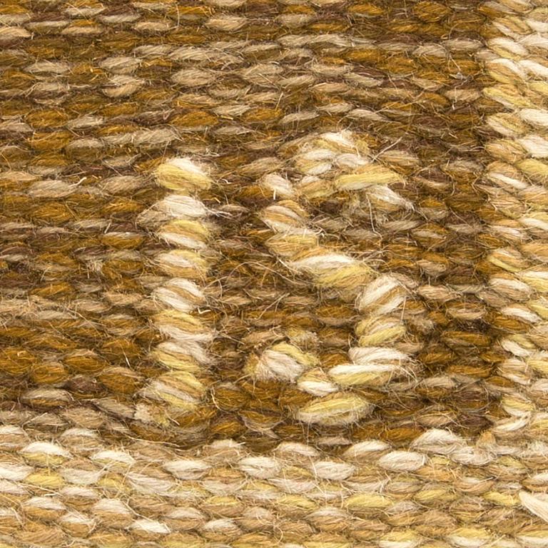 MATTA signerad IS (Ingegred Silow)rölakan ca 278 x 196 cm.