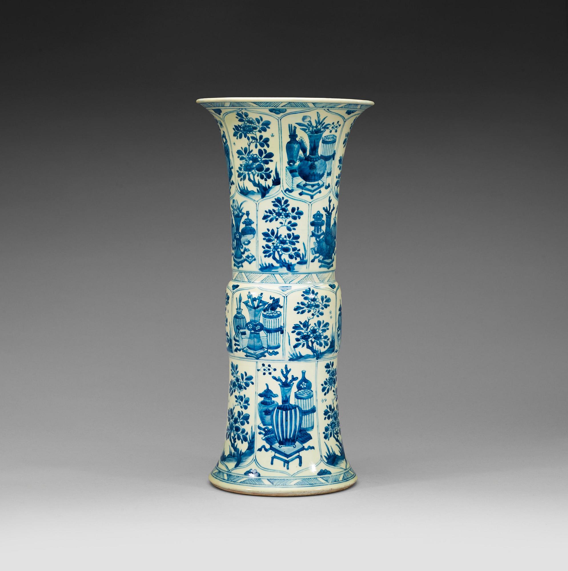 A blue and white gu-shaped vase, Qing dynasty Kangxi (1664-1722).