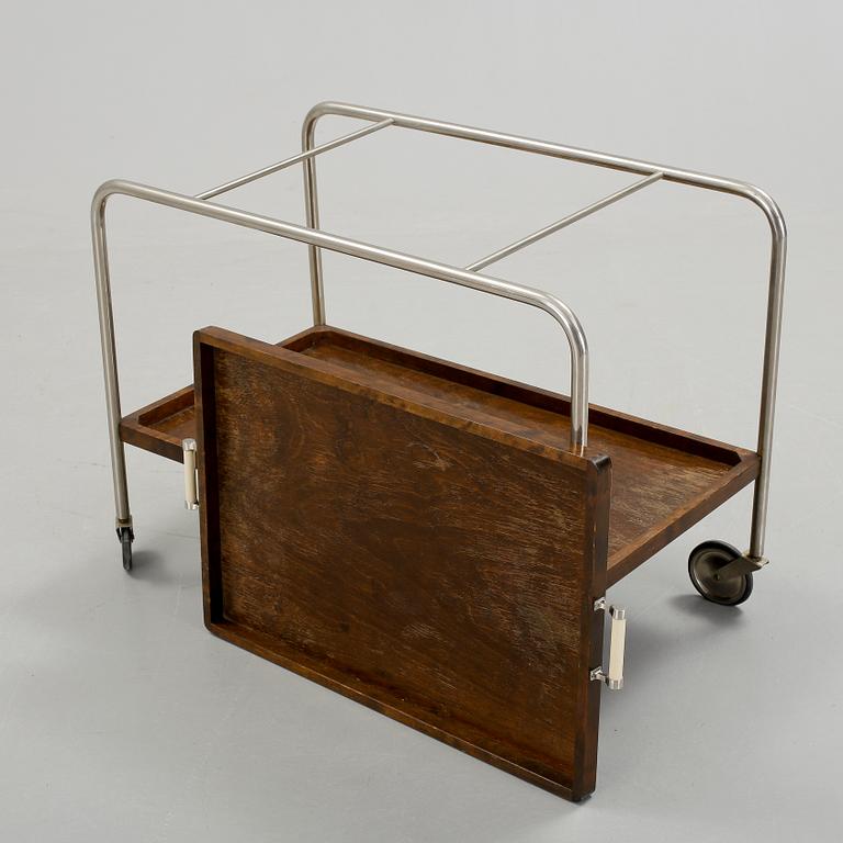 SERVERINGSVAGN, 1900-talets andra kvartal.