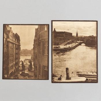 Henry B. Goodwin, två fotogravyrer ur boken Vårt vackra Stockholm signerad i negativet. Strömmen och Strandvägen 7.