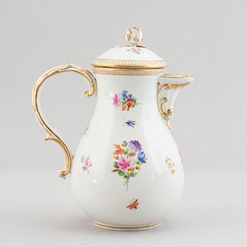 A Meissen porcelain coffee service, 18th and 19th century (24 pieces).