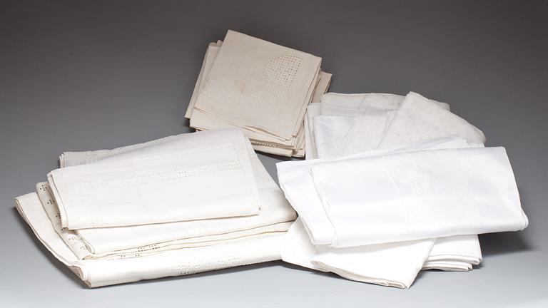 PARTI DUKAR, 9 st. Linnedamast mm.