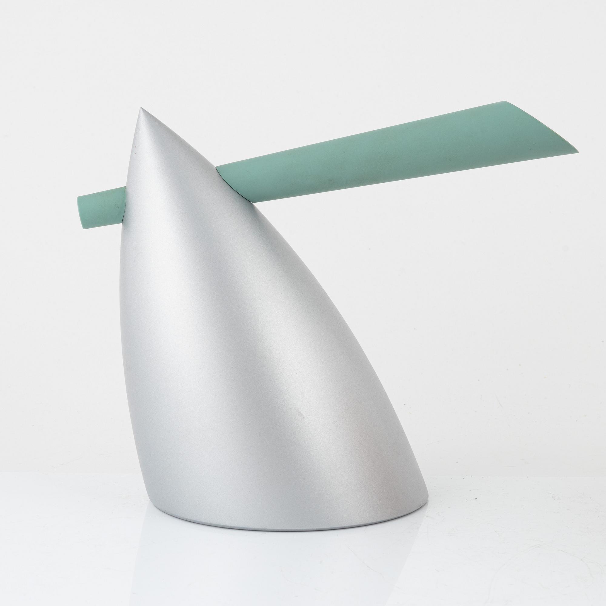 A coffee maker and coffee pot, Alessi/Philips.