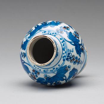 A blue and white and iron red vase, Qing dynasty, Kangxi (1662-1722).