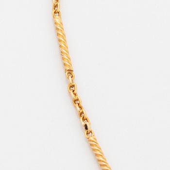 Hängsmycke 18K guld i form av ett äpple med gammalslipade diamanter.
