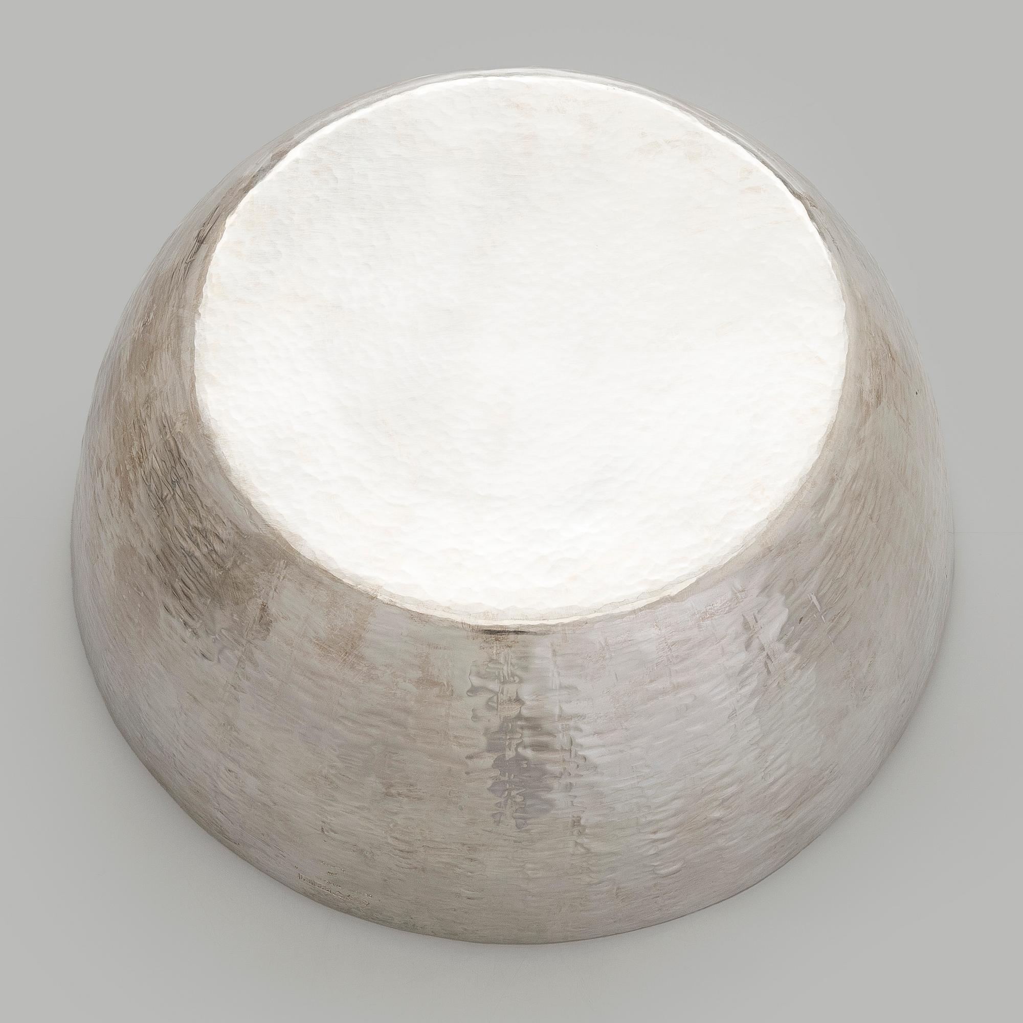 Tapio Wirkkala, a silver bowl, Kultakeskus, Hämeenlinna 2007.