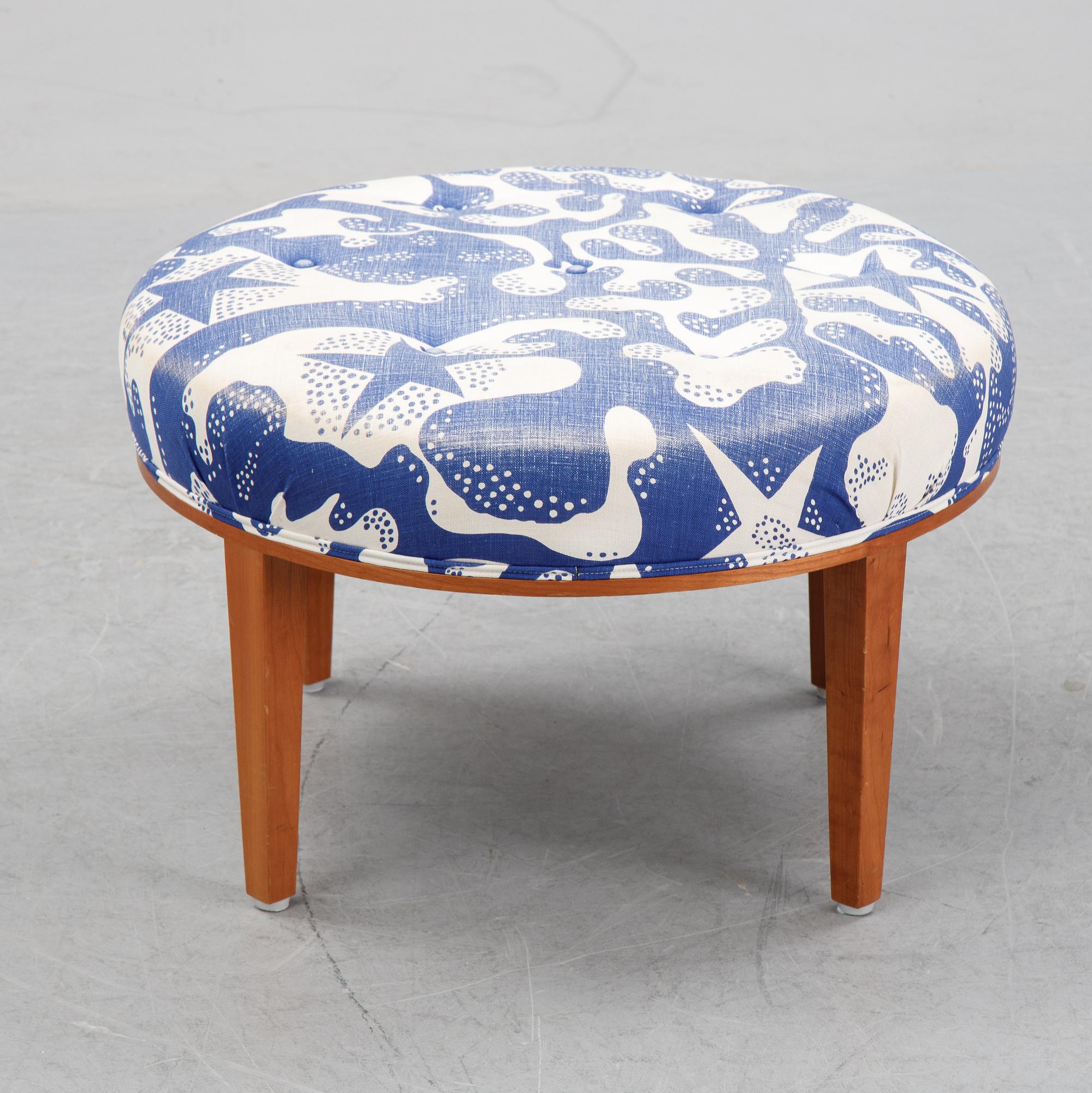 Josef Frank, a model 647 ottoman, Svenskt Tenn.