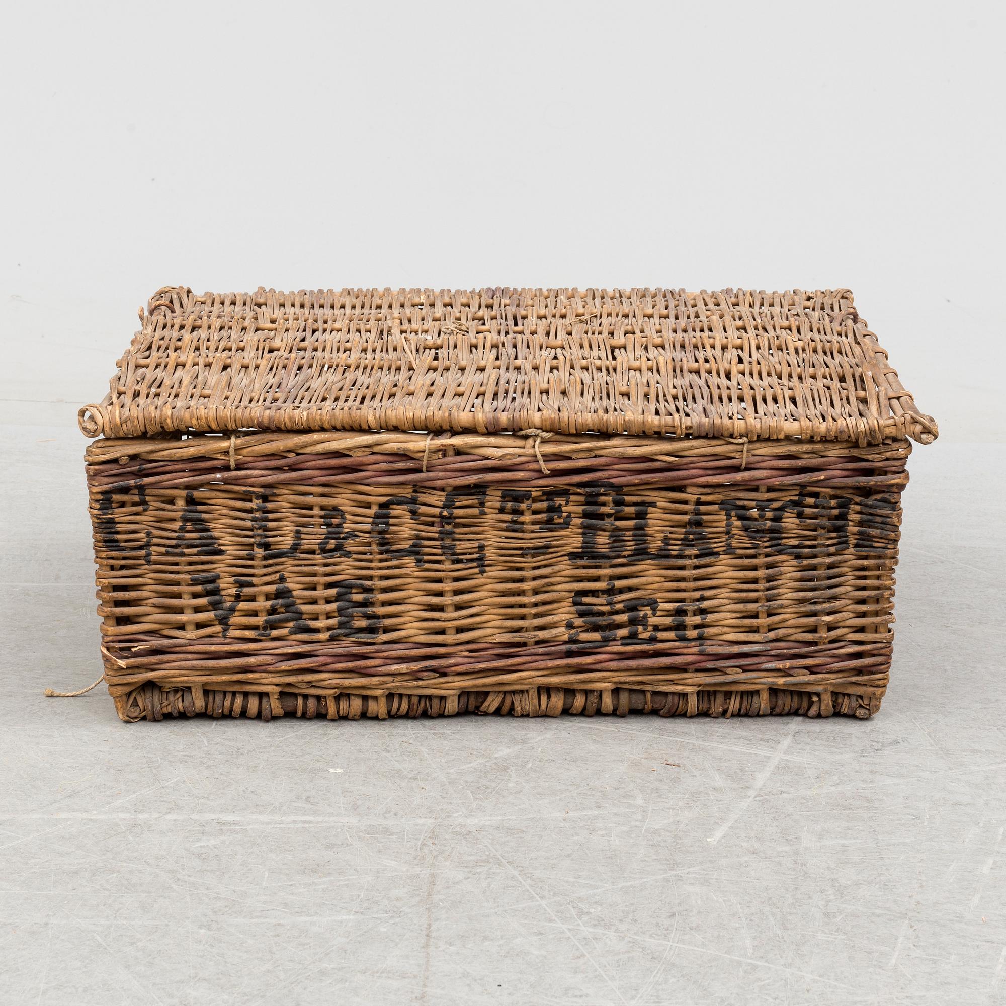 A Champagnebasket, circa 1900 from the house of Pommery & Greno.