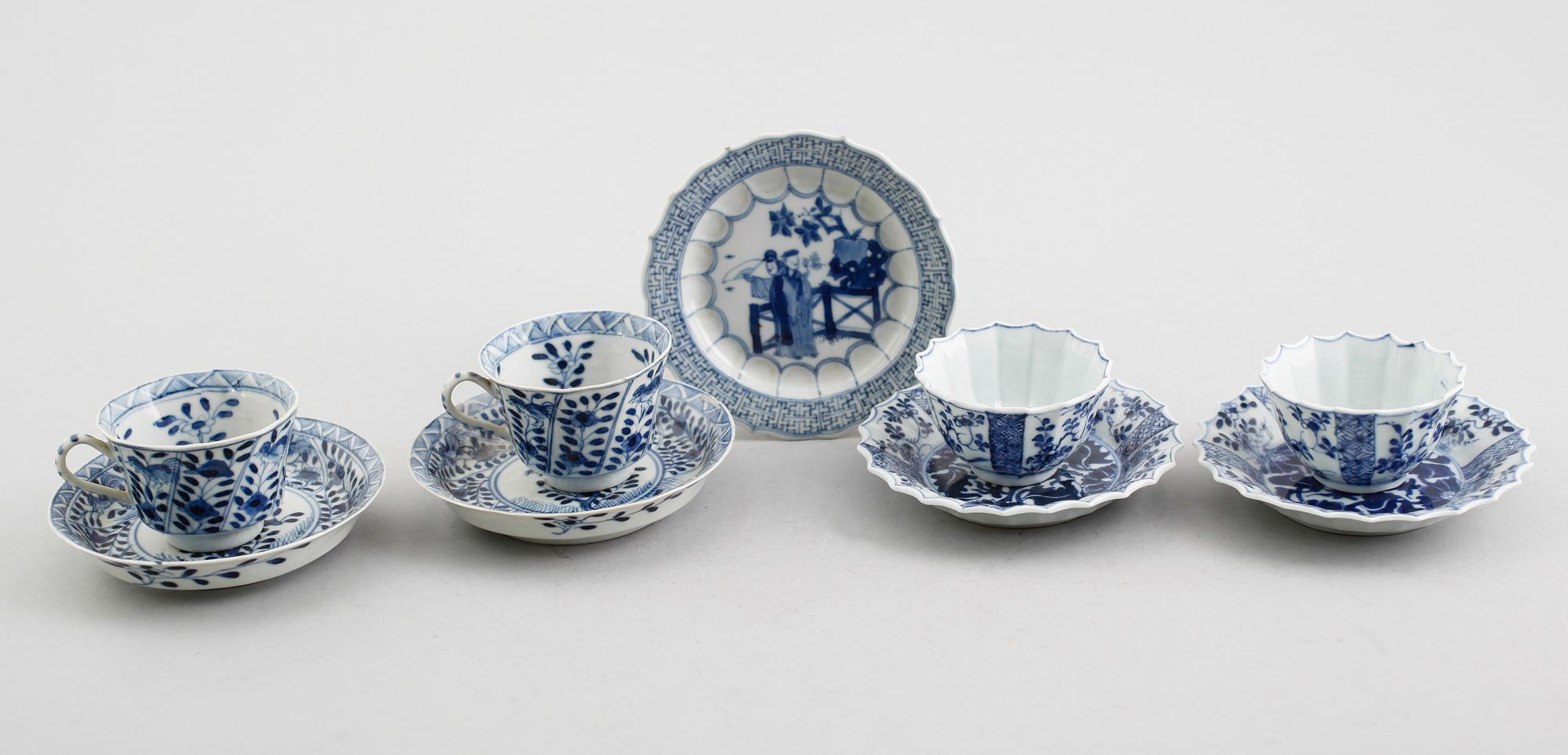 SAMLING KINESISKT PORSLIN, 5 delar, Kangxi 1662-1722.
