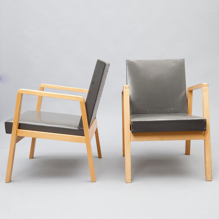 KARMSTOLAR, ett par, modell 403, Alvar Aalto Artek.