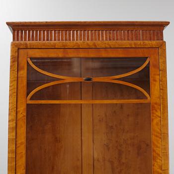 A 1920's birch bookcase by Frans Borgström.