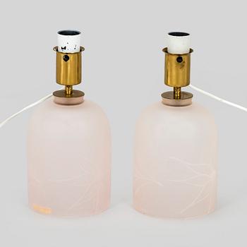 Pöytävalaisimia, pari, Murano, jälleenmyyjä Stockmann, 1980-luku.