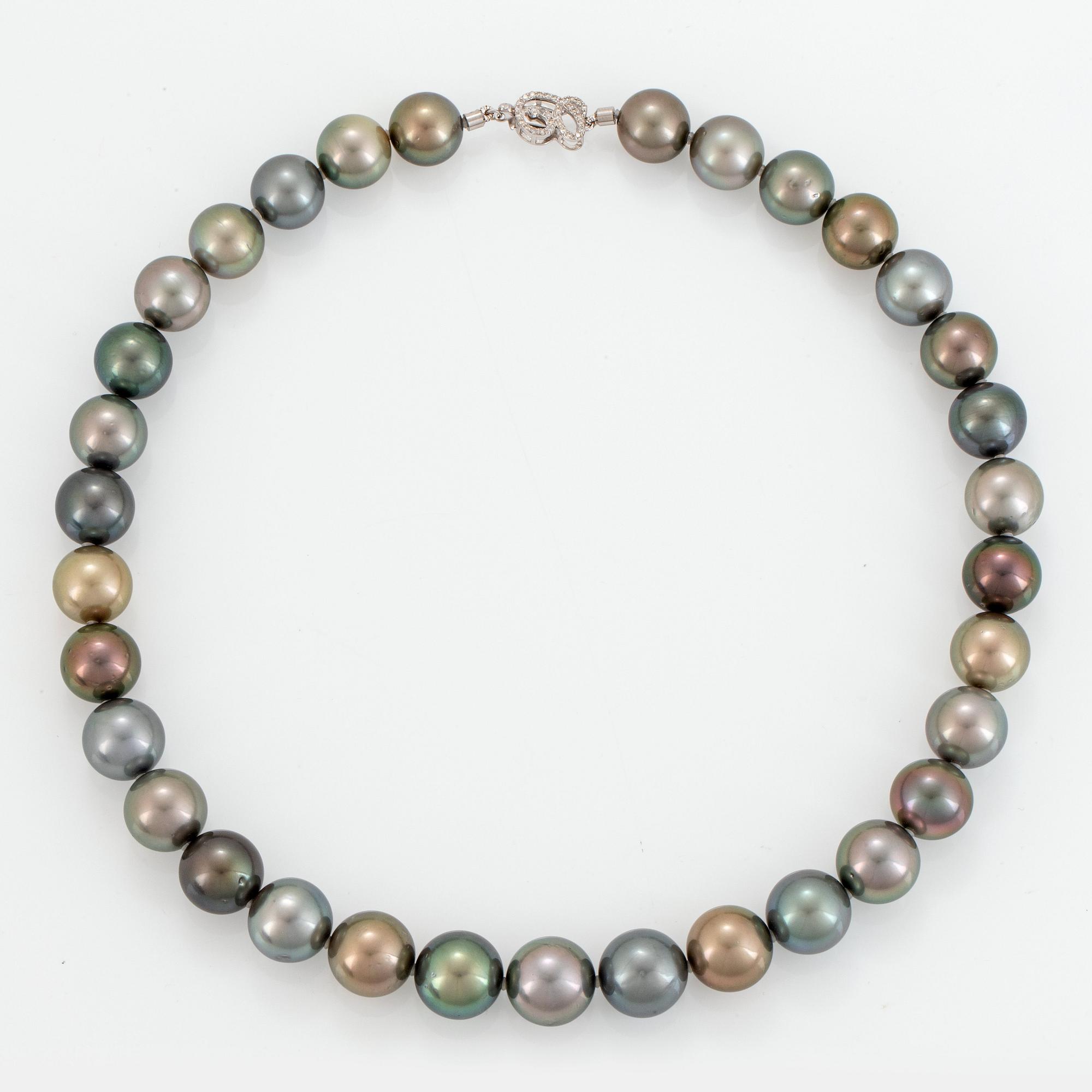A Tahitian cultured pearl necklace.