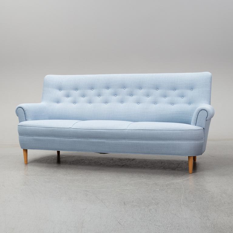 Carl Malmsten, a 'Hemmakväll' sofa, AB O.H. Sjögren 2014.