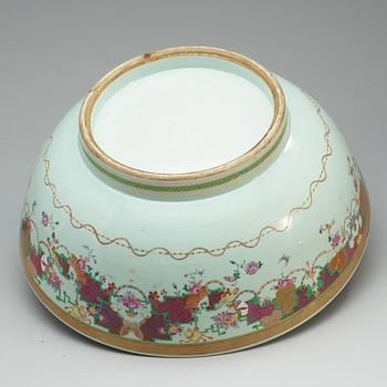 BÅLSKÅL, kompaniporslin. Qing dynastin, Qianlong (1736-95).