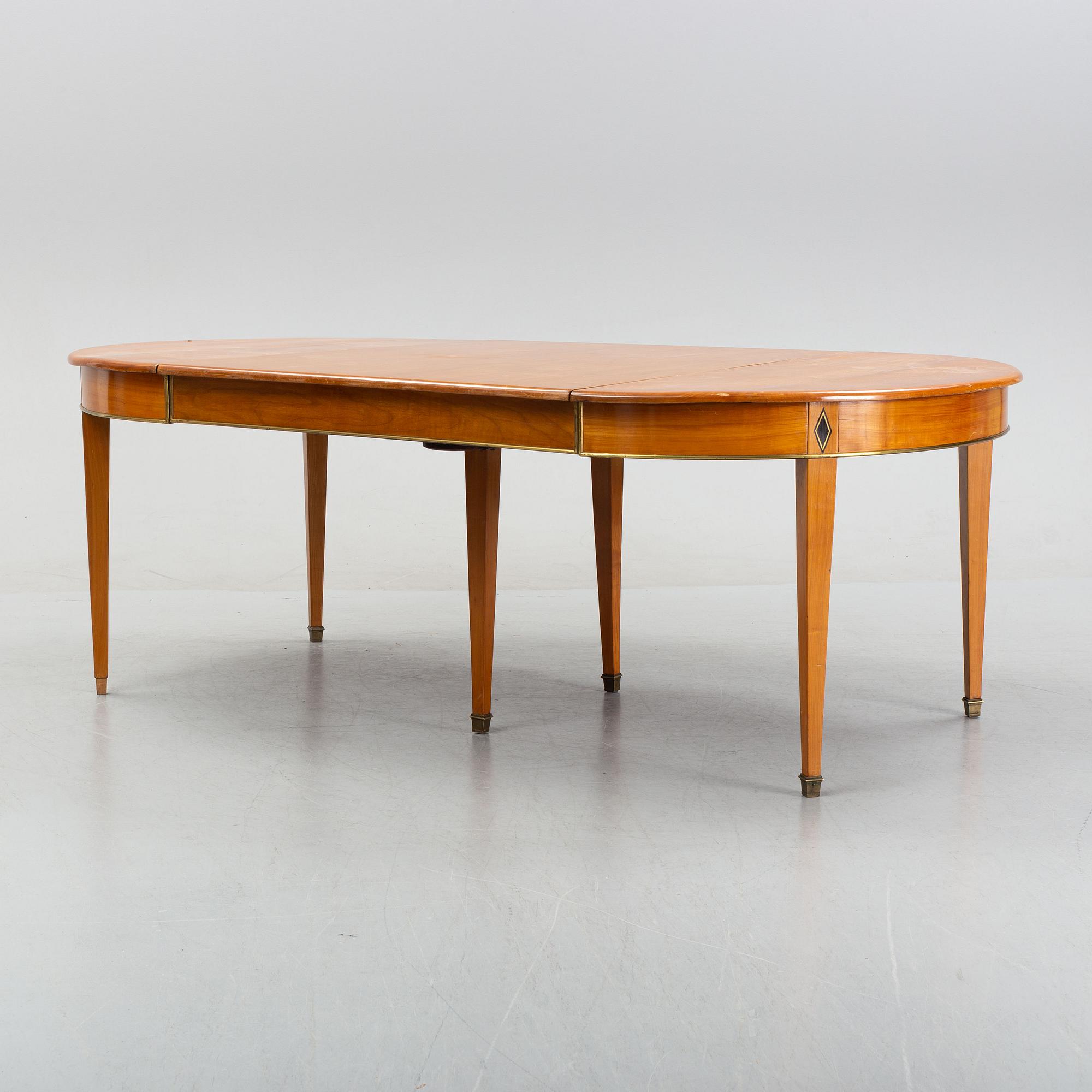 Matbord, Biedermeier, 1800-talets mitt. Proveniens: Freddie Mercury.