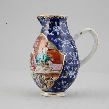 A famille rose mandarin jug, Qing dynasty, Qianlong (1736-95).
